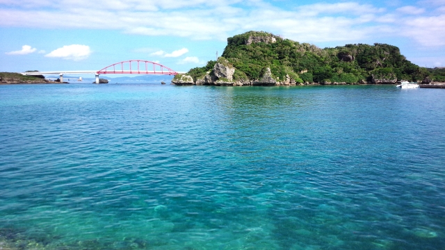 เกาะอิเคอิ (伊計島)