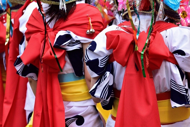 เทศกาลอาโอโมริเนบูตะ (青森ねぶた祭り)