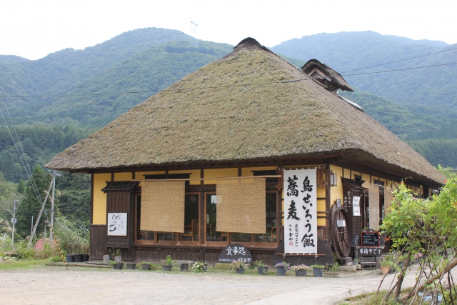 หมู่บ้านโบราณโออุจิจูกุ (大内宿)