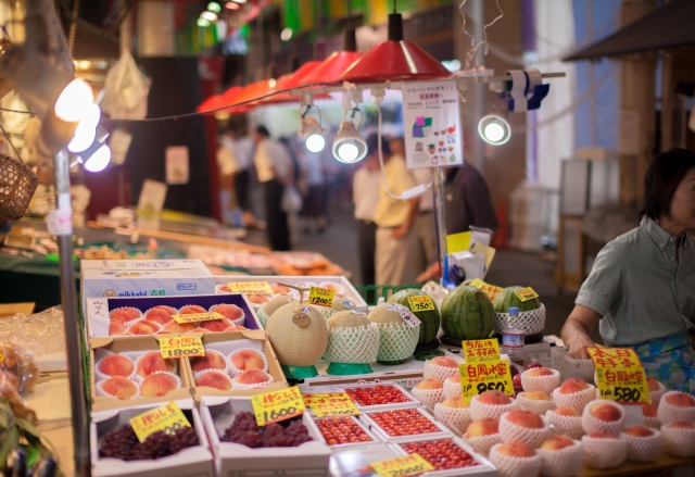 ตลาดโอมิโช (近江町市場)