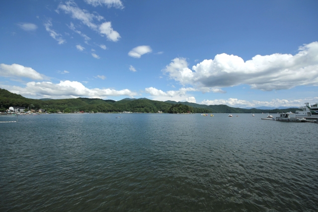 ทะเลสาบโนจิริ (野尻湖)