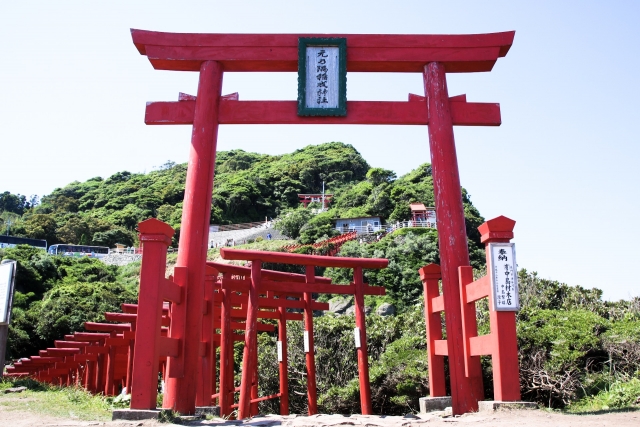 ศาลเจ้าโมะโตะโนะซุมิอินาริ Motonosumi Inari Shrine