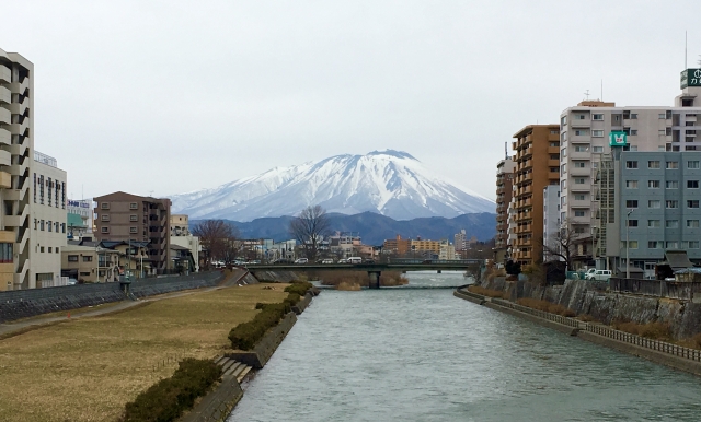 ภูเขาอิวากิ Iwaki san (岩手山)